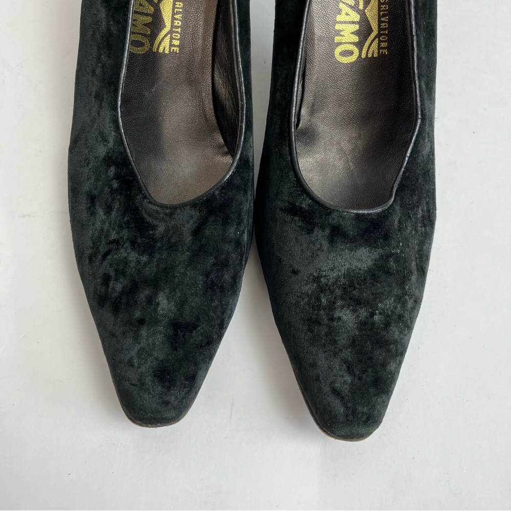 Vintage Salvatore Ferragamo Heels Velvet Evening Pumps - Picture 5 of 14